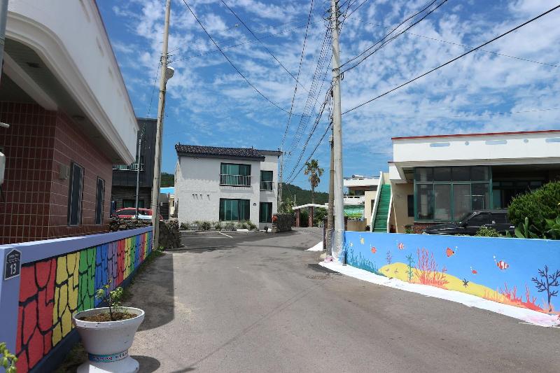 Blue Island Guesthouse - Hostel image