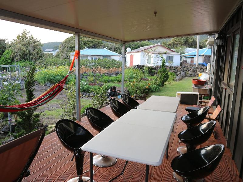 Blue Island Guesthouse - Hostel image