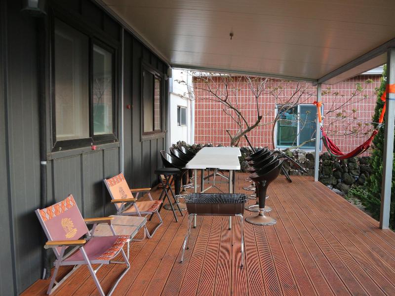 Blue Island Guesthouse - Hostel image