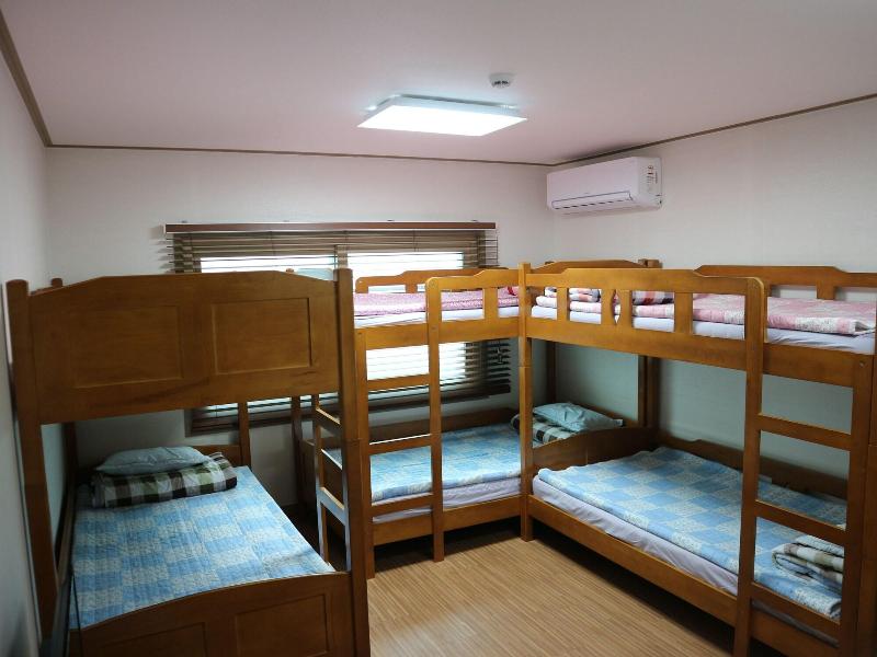 Blue Island Guesthouse - Hostel image