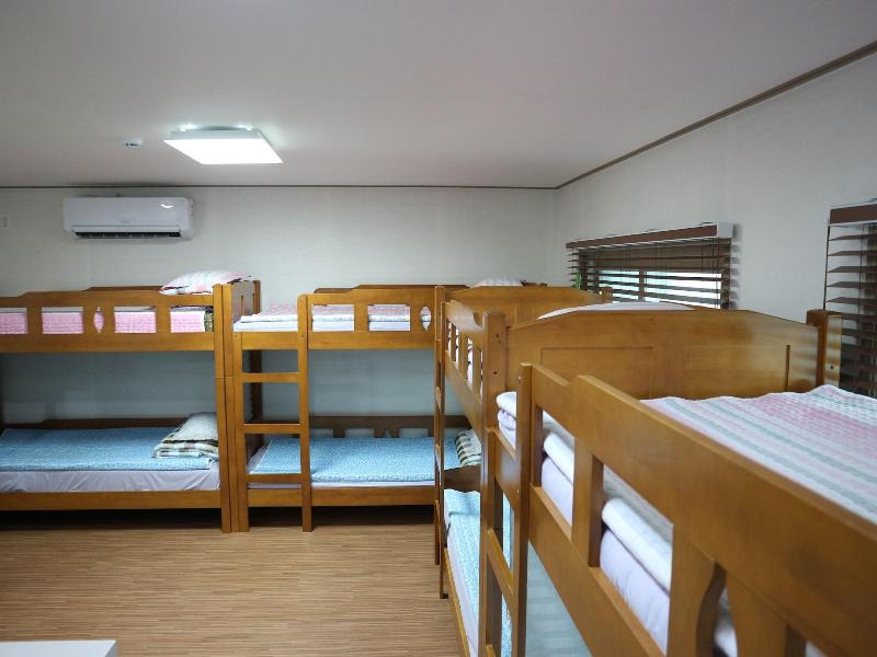 Blue Island Guesthouse - Hostel image