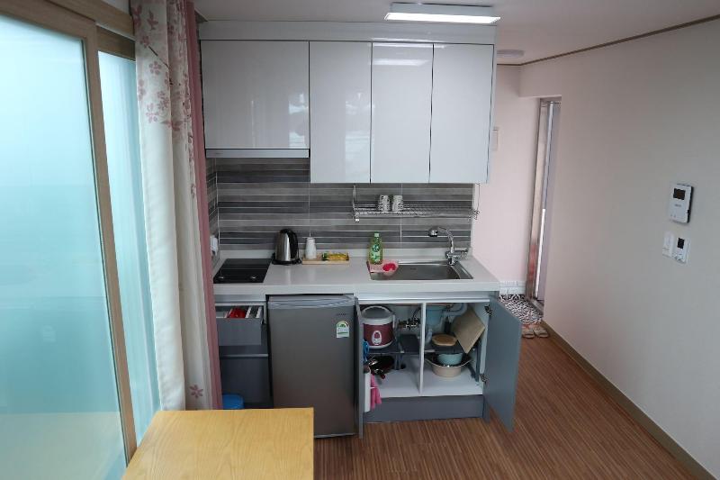 Blue Island Guesthouse - Hostel image