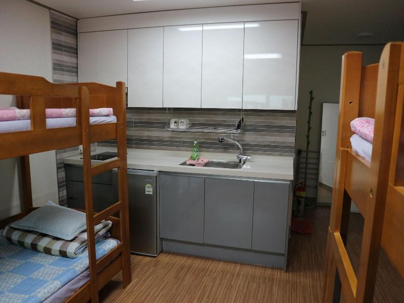 Blue Island Guesthouse - Hostel image