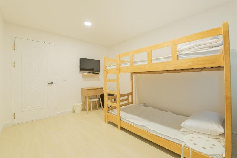 James Blue Guesthouse - Hostel image