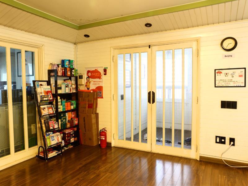 Dreamers Guesthouse - Hostel