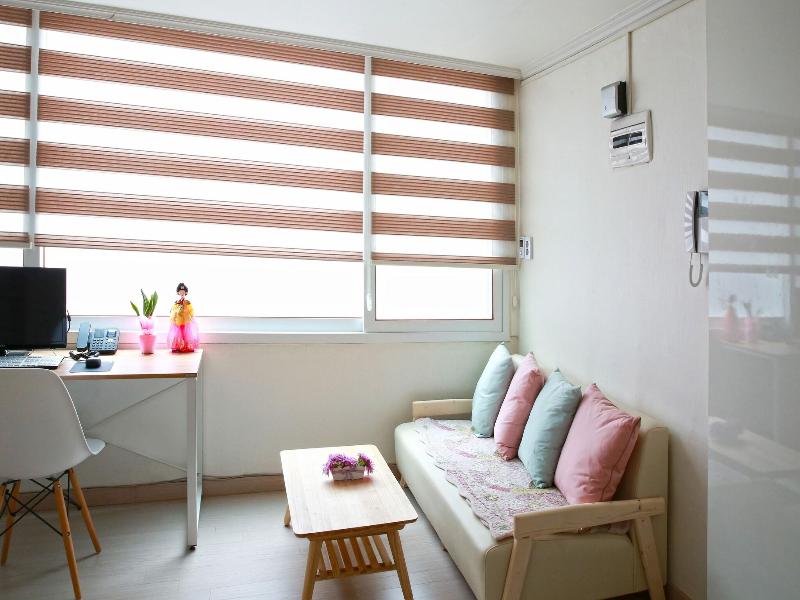 Wow Hills Guest House image