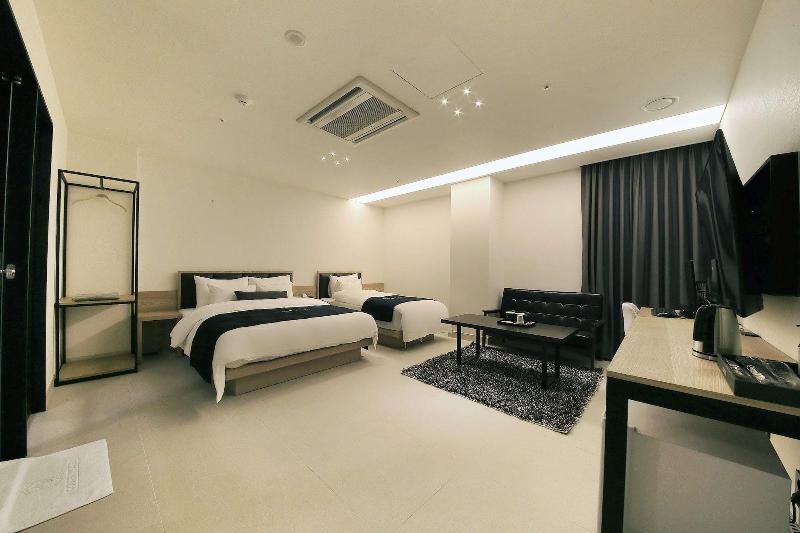 Balsan Golden Hotel image