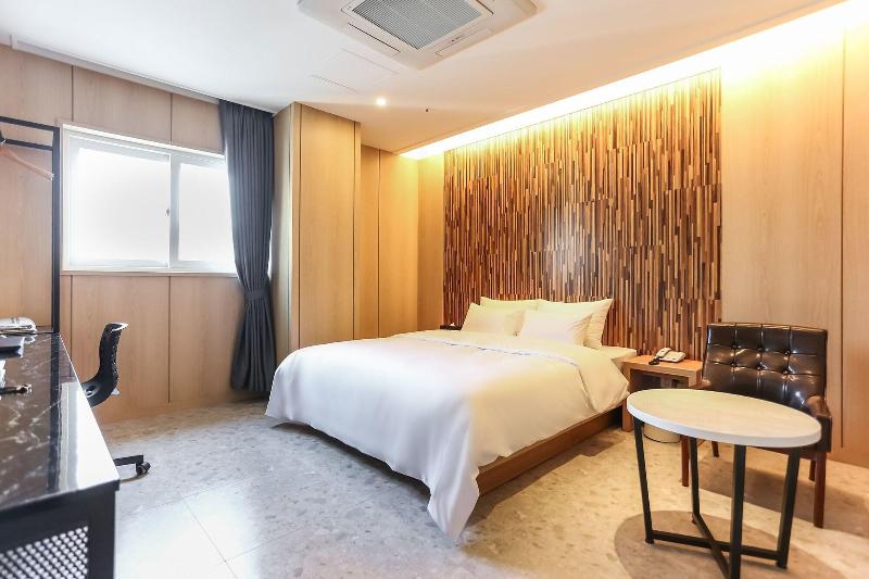 Balsan Golden Hotel image