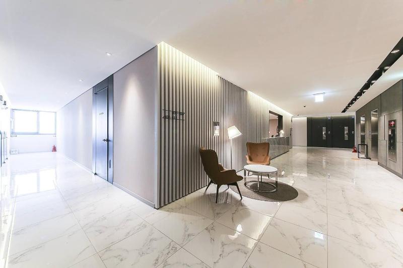 Golden River Hotel image
