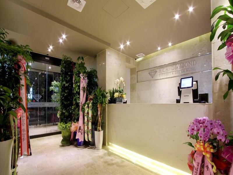 Rich Diamond Hotel image