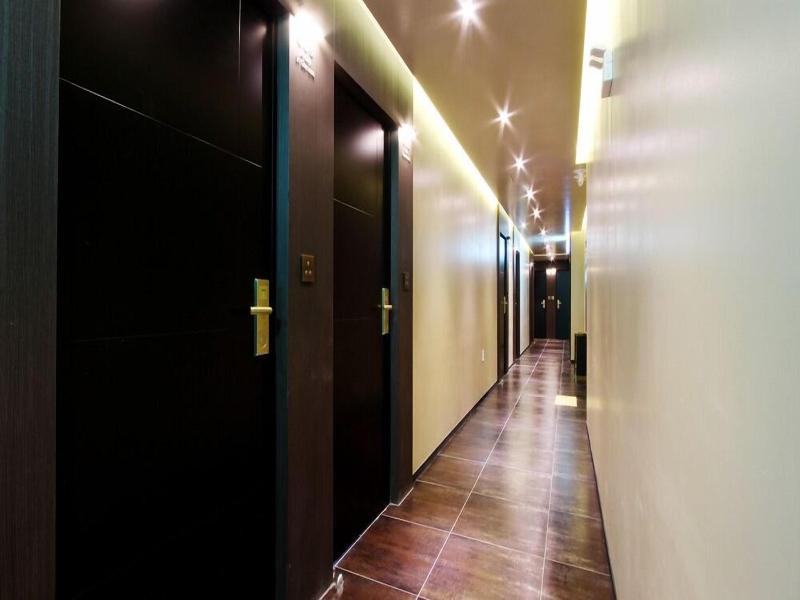 Rich Diamond Hotel image