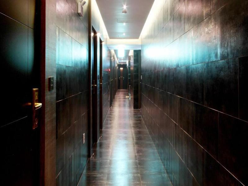 Rich Diamond Hotel image