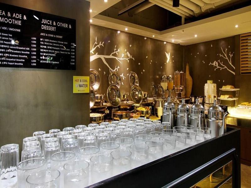 Rich Diamond Hotel image