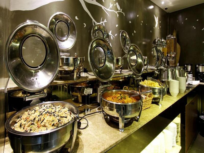 Rich Diamond Hotel image