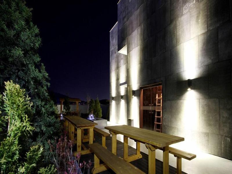 Rich Diamond Hotel image