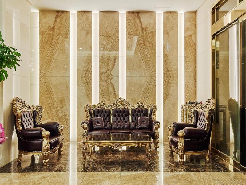 Hotel The Class image