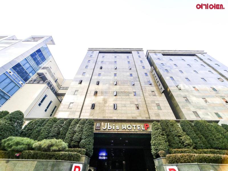 Jbis Hotel image