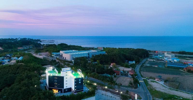 Sea Star Resort Donghae image