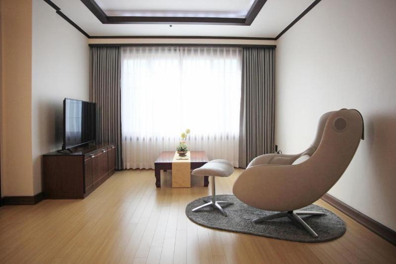 Ramada by Wyndham Suanbo image