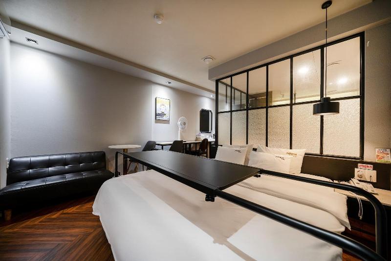 2 Heaven Hotel Seogu image