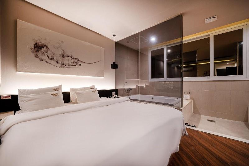 2 Heaven Hotel Seogu image