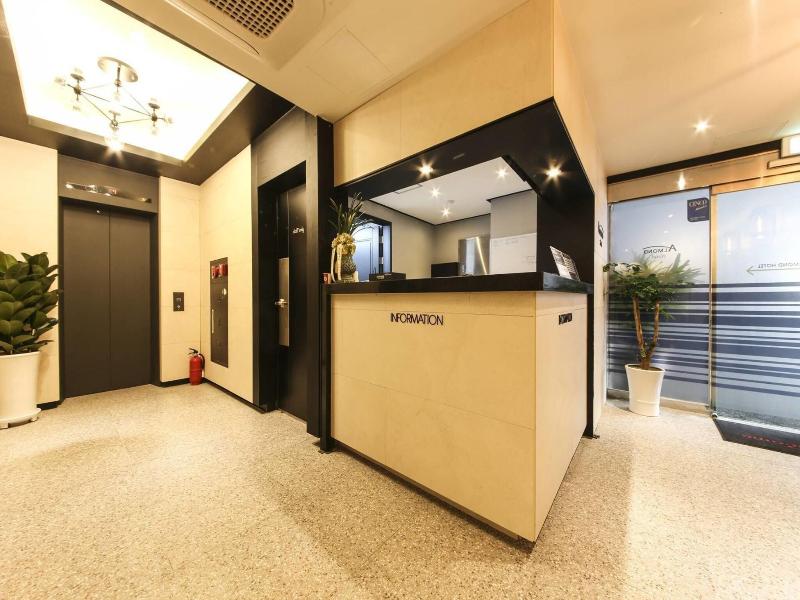 Gupo Station Almond Hotel image