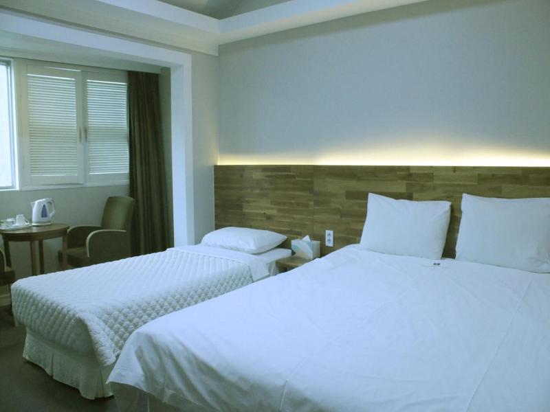 Ocean View Hotel image