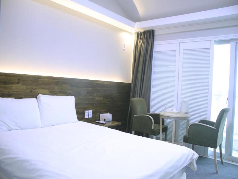 Ocean View Hotel image