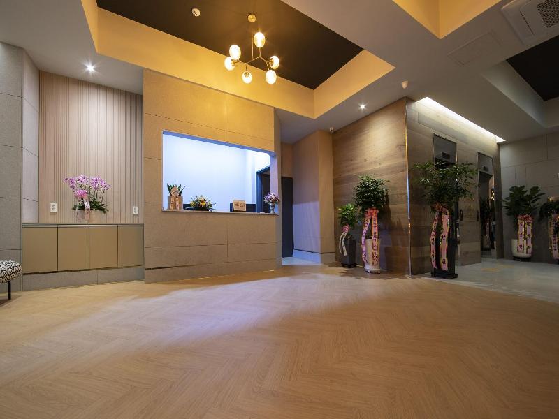 Brown Dot Hotel - Jangsaengpo image