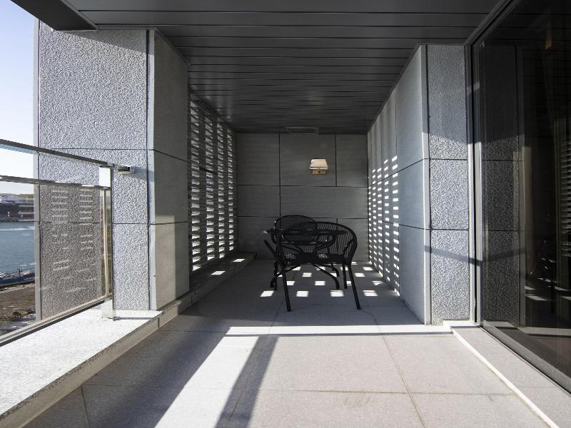 Brown Dot Hotel - Jangsaengpo image