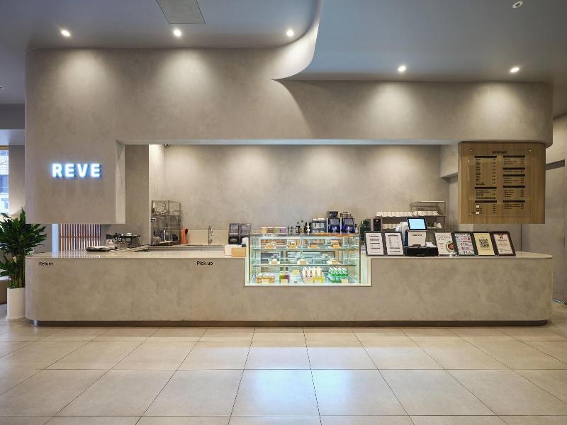 Queen Vell Hotel & Wedding image