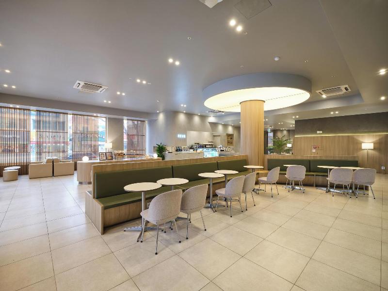 Queen Vell Hotel & Wedding image