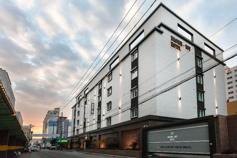 Browndot Hotel Masan Odong image