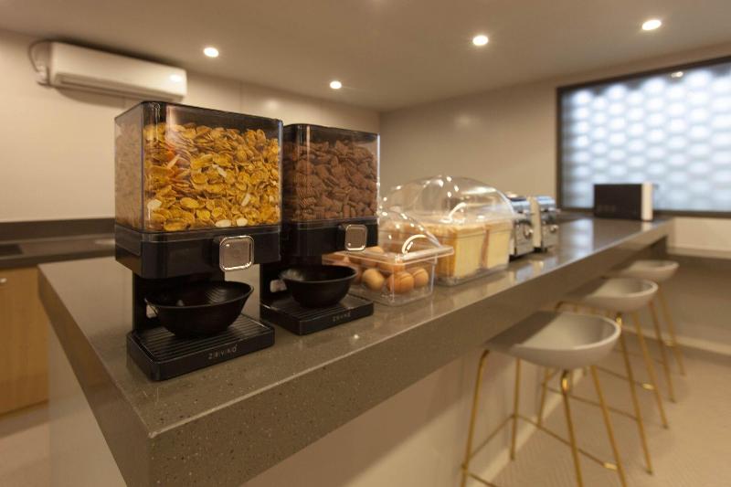 Browndot Hotel Masan Odong image