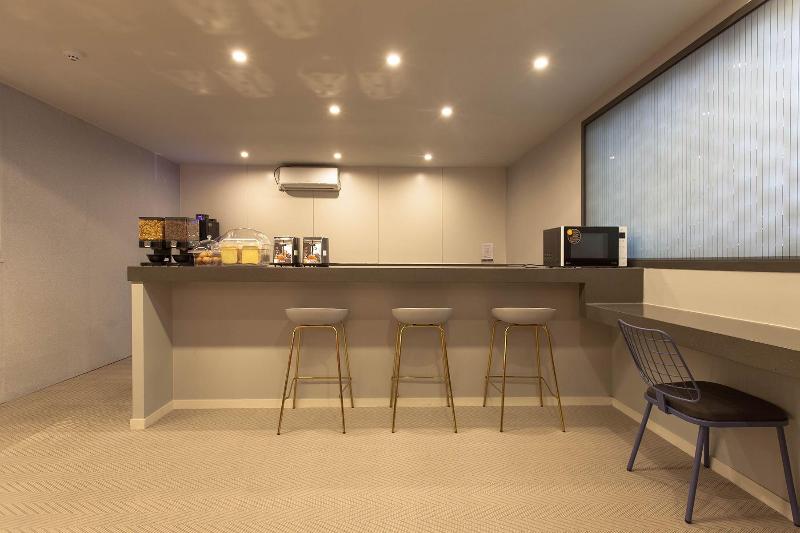 Browndot Hotel Masan Odong image