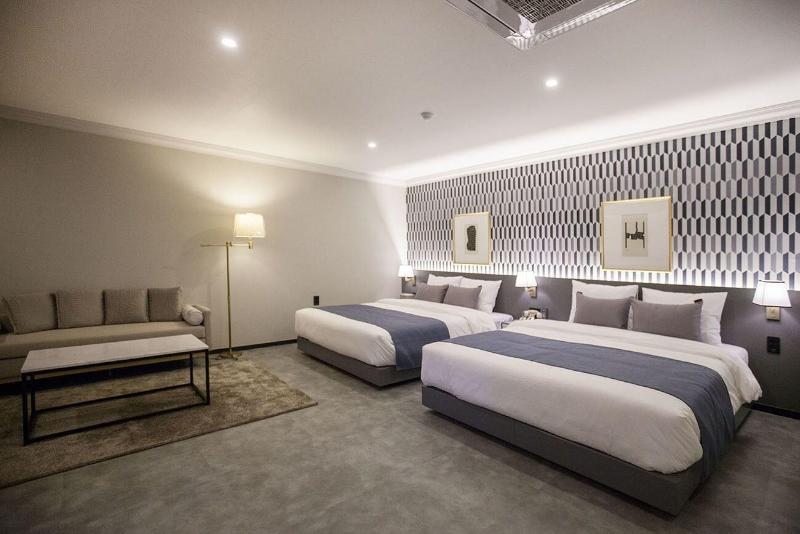 Browndot Hotel Masan Odong image