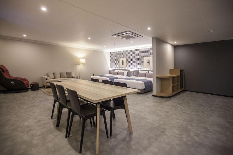 Browndot Hotel Masan Odong image