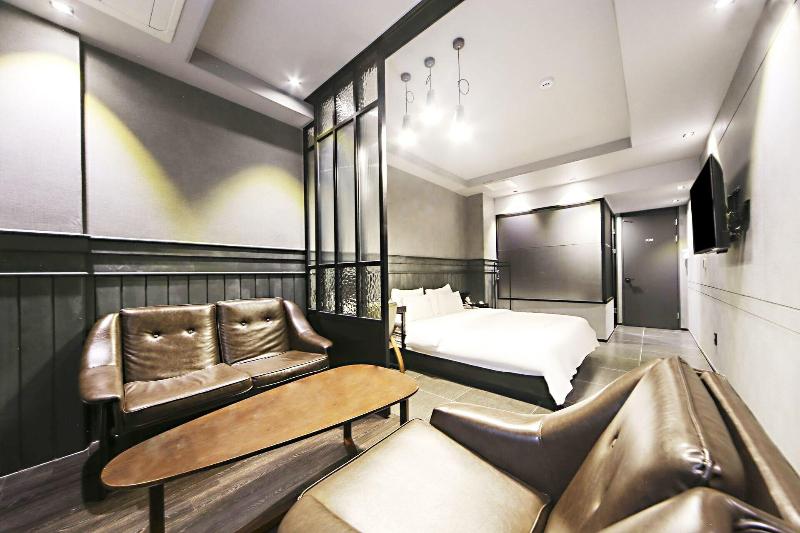 Masan Almond Hotel image