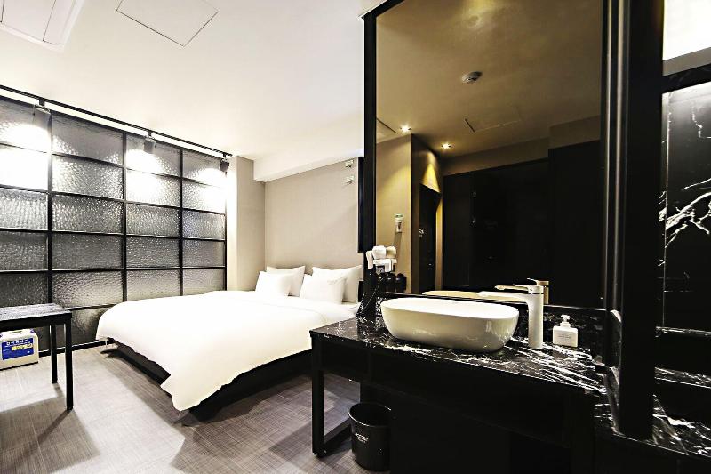Masan Almond Hotel image