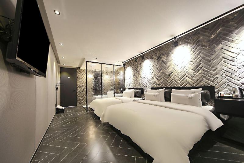 Masan Almond Hotel image