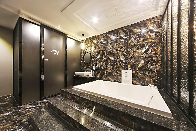 Masan Almond Hotel image