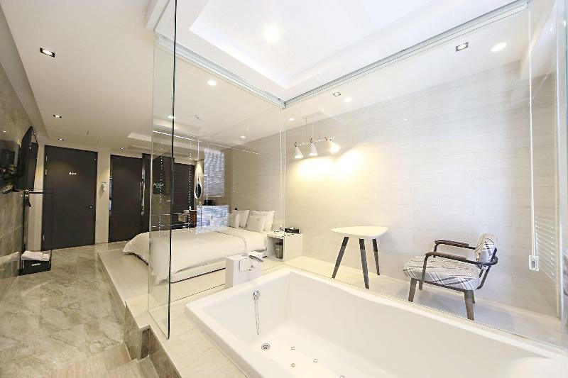 Masan Almond Hotel image