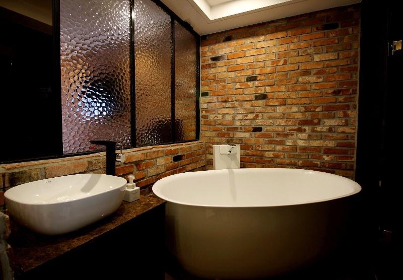 Masan Almond Hotel image