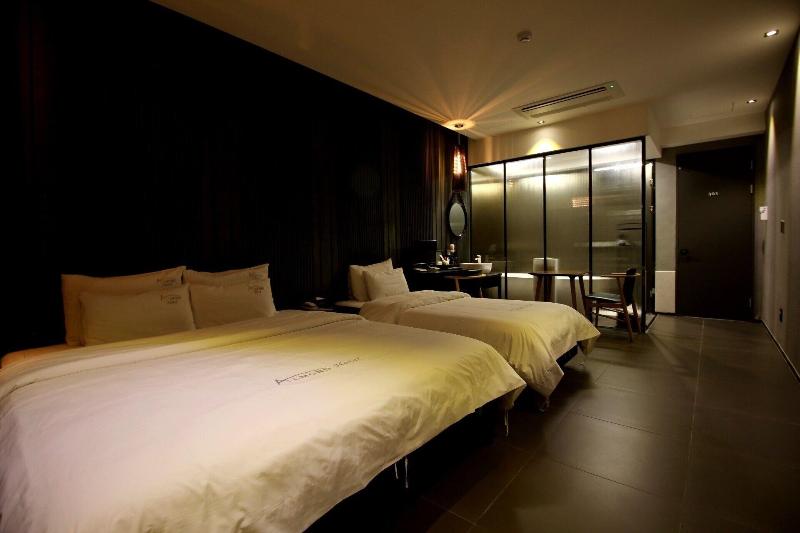 Masan Almond Hotel image