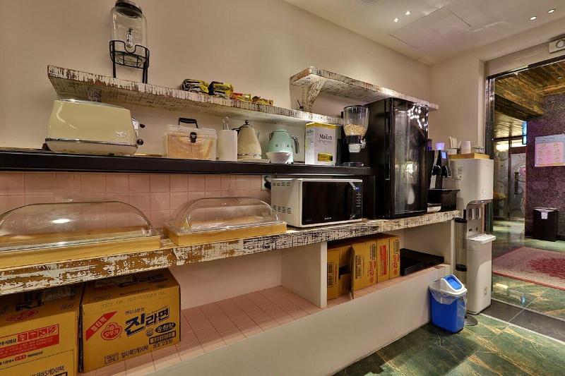 February Hotel Kimhae image