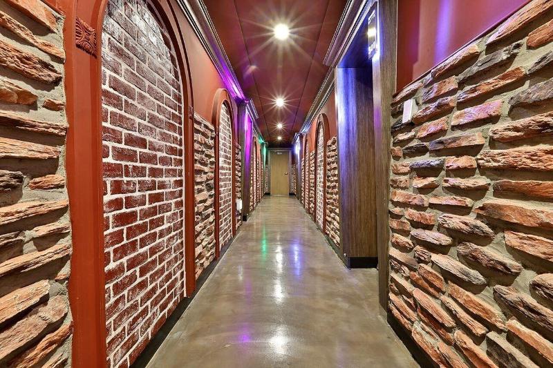 February Hotel Kimhae image