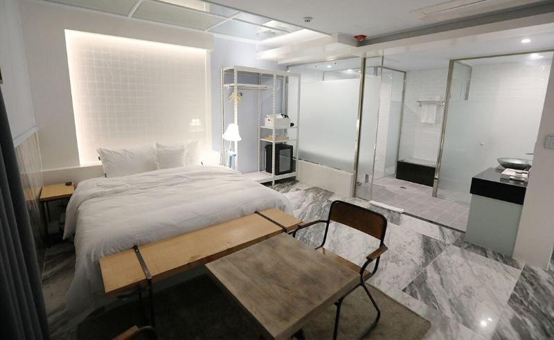 February Hotel Kimhae image