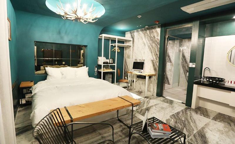 February Hotel Kimhae image