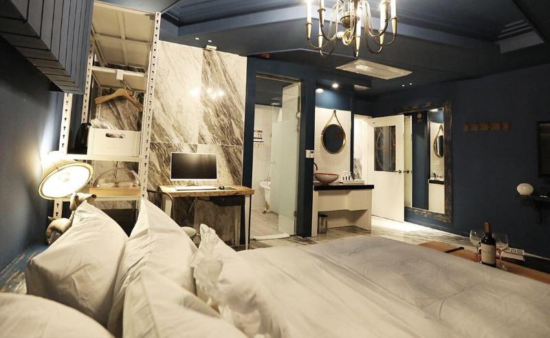February Hotel Kimhae image