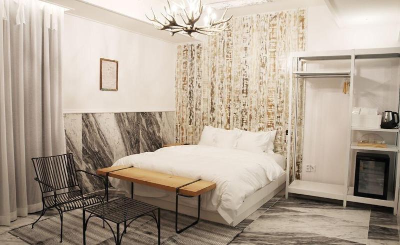 February Hotel Kimhae image